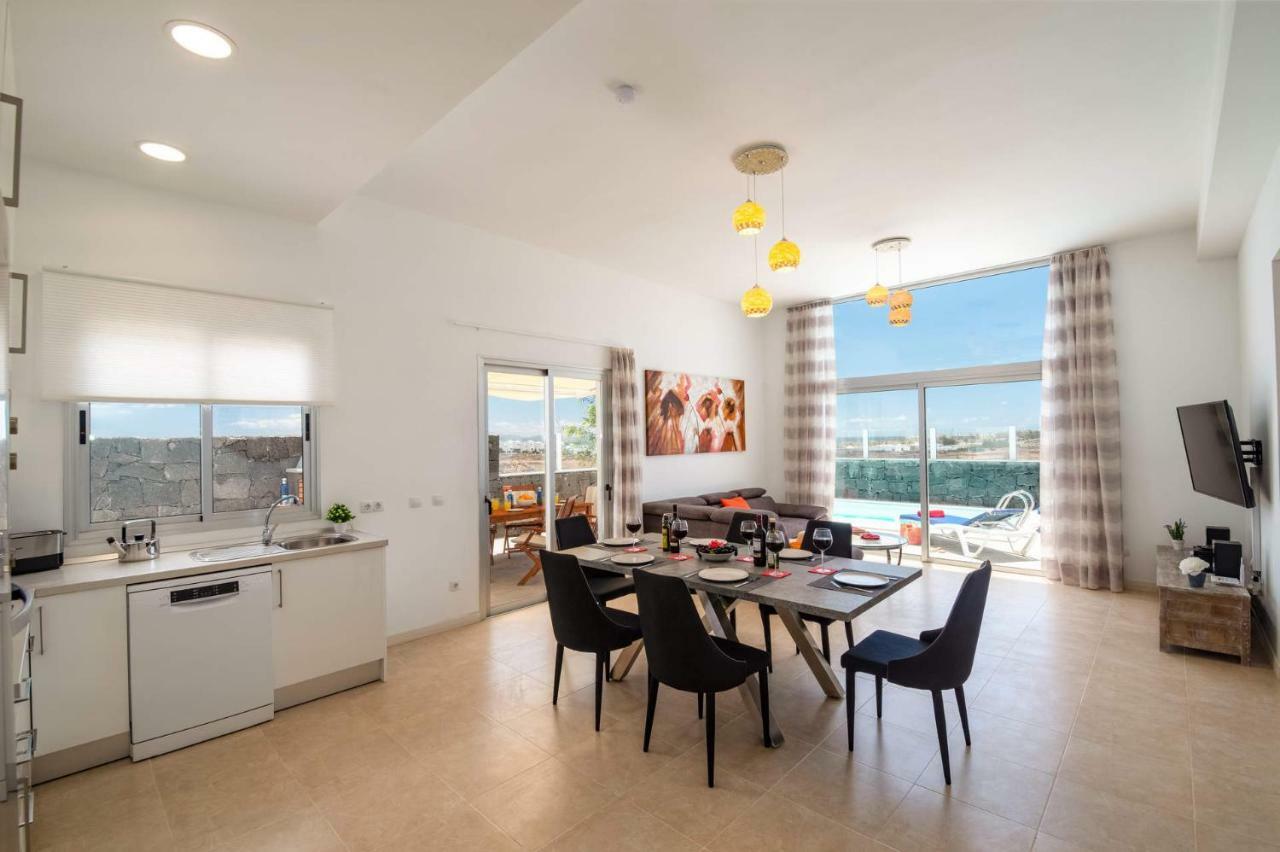 Villa With Sea View And Private Swimming Pool Playa Blanca  Eksteriør billede